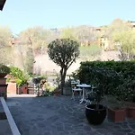 Daire Piramide Gold Roma